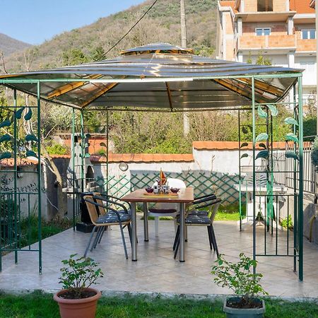 Apartments Viktoria Tivat Exterior photo