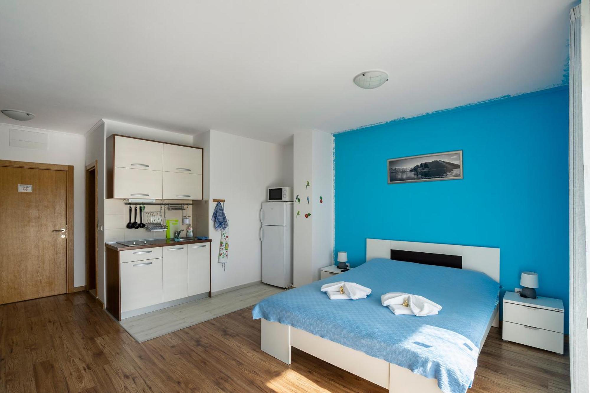Apartments Viktoria Tivat Exterior photo