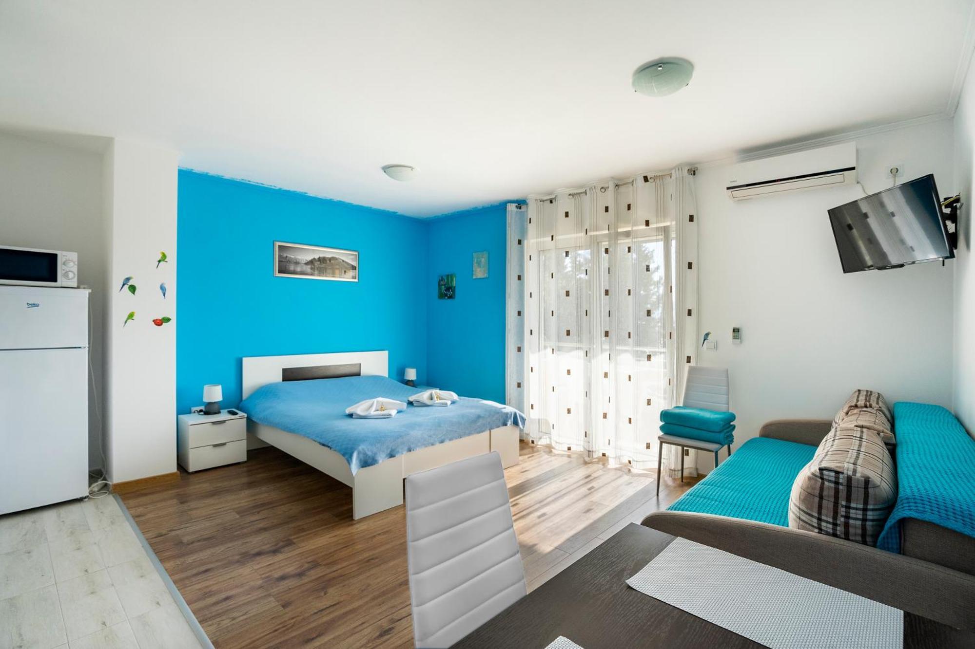 Apartments Viktoria Tivat Exterior photo
