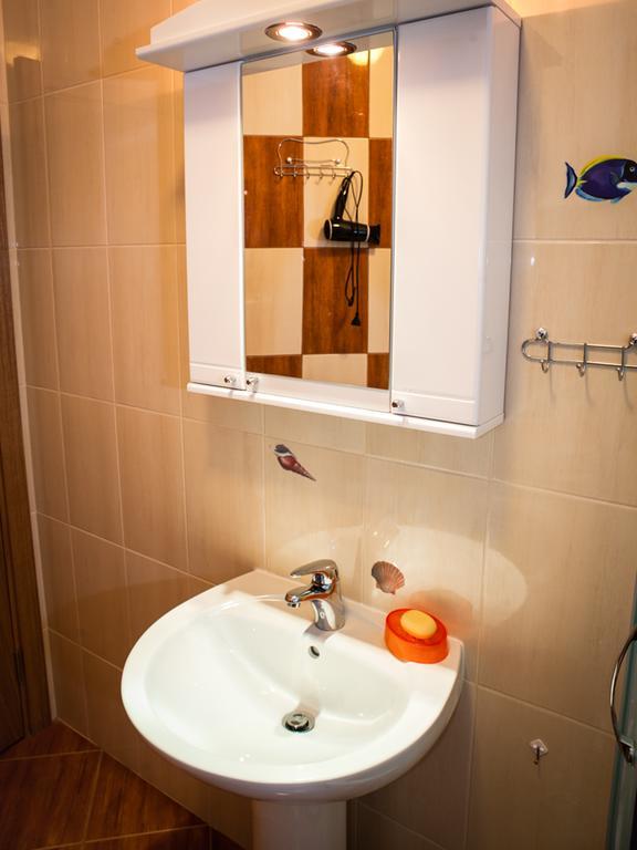 Apartments Viktoria Tivat Exterior photo