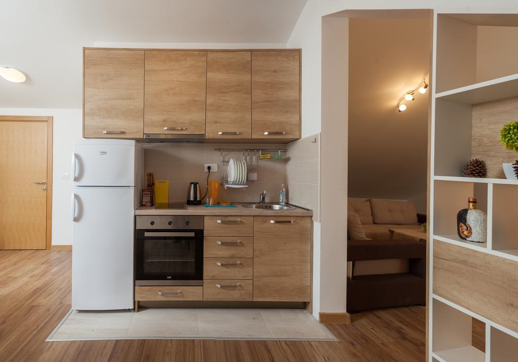 Apartments Viktoria Tivat Exterior photo